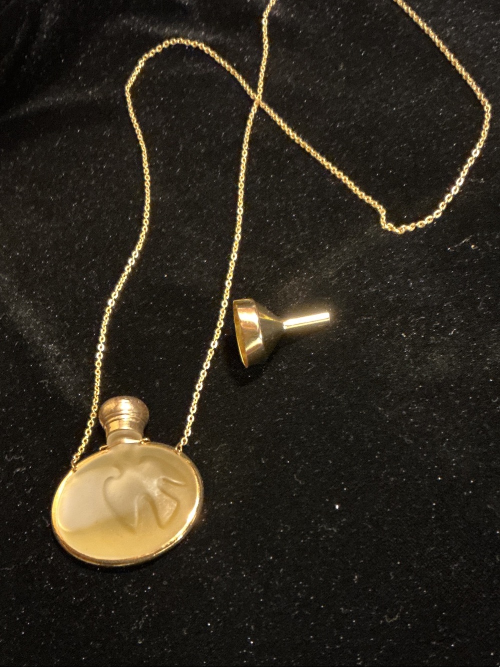 Vintage Nina Rocco L’Air du Temps Perfume Bottle Necklace Pendant